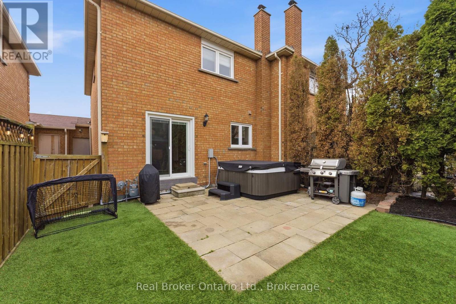 635 Amelia Crescent, Burlington, Ontario  L7L 6E6 - Photo 37 - W13034076