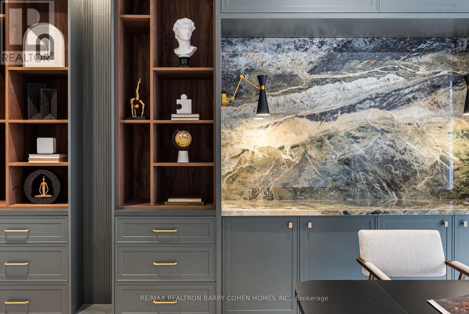 192 Lord Seaton Road, Toronto, Ontario  M2P 1K9 - Photo 16 - C12947518