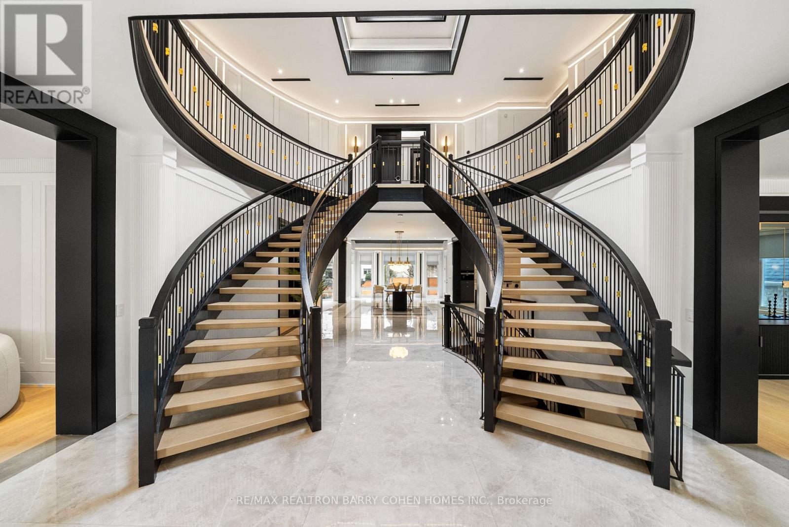 192 Lord Seaton Road, Toronto, Ontario  M2P 1K9 - Photo 3 - C12947518