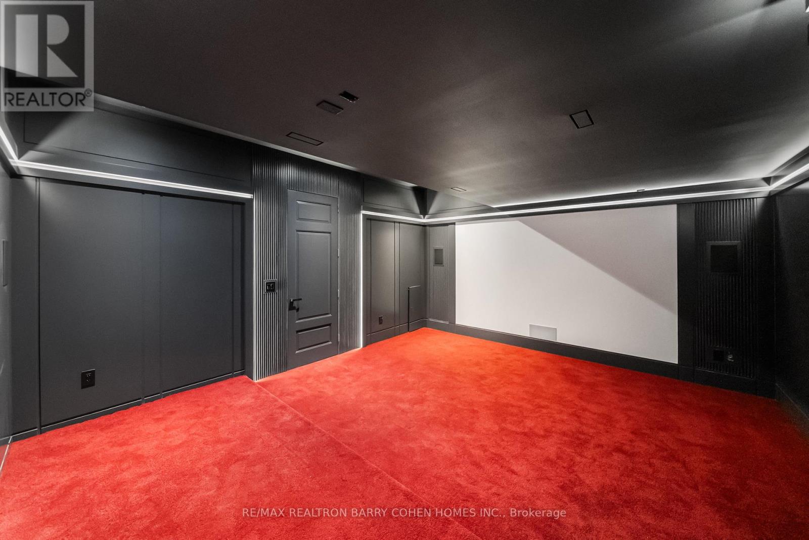 192 Lord Seaton Road, Toronto, Ontario  M2P 1K9 - Photo 44 - C12947518