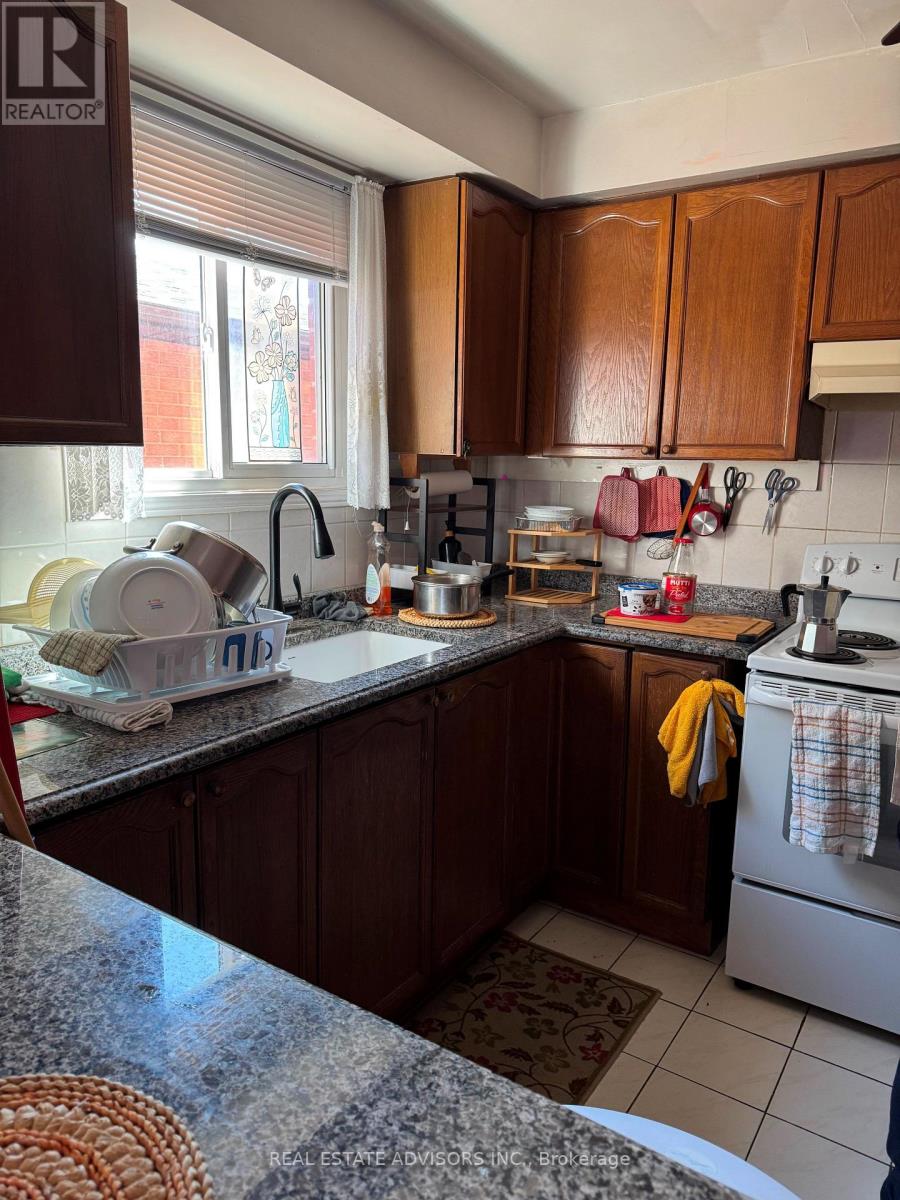 103 Belmont Crescent, Vaughan, Ontario  L6A 1L7 - Photo 6 - N13006480