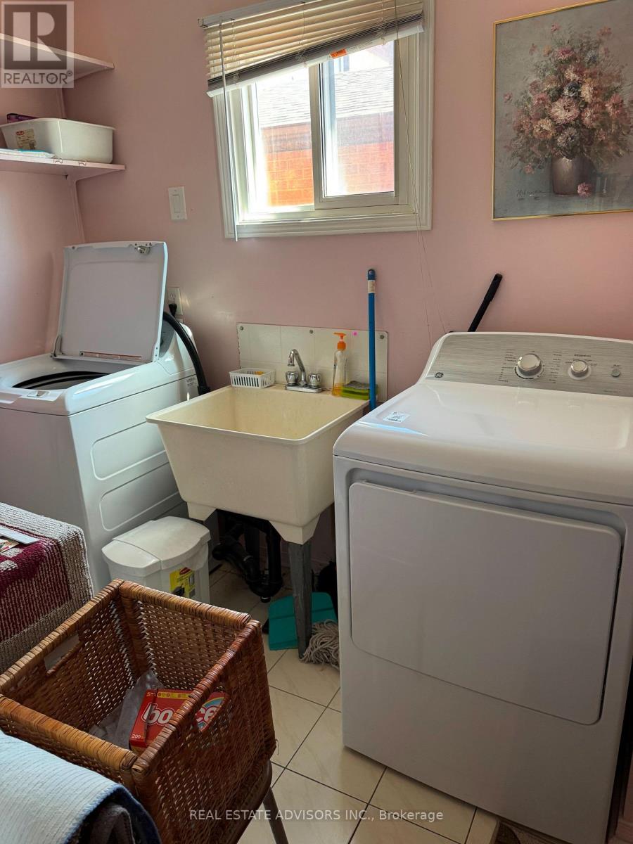 103 Belmont Crescent, Vaughan, Ontario  L6A 1L7 - Photo 7 - N13006480