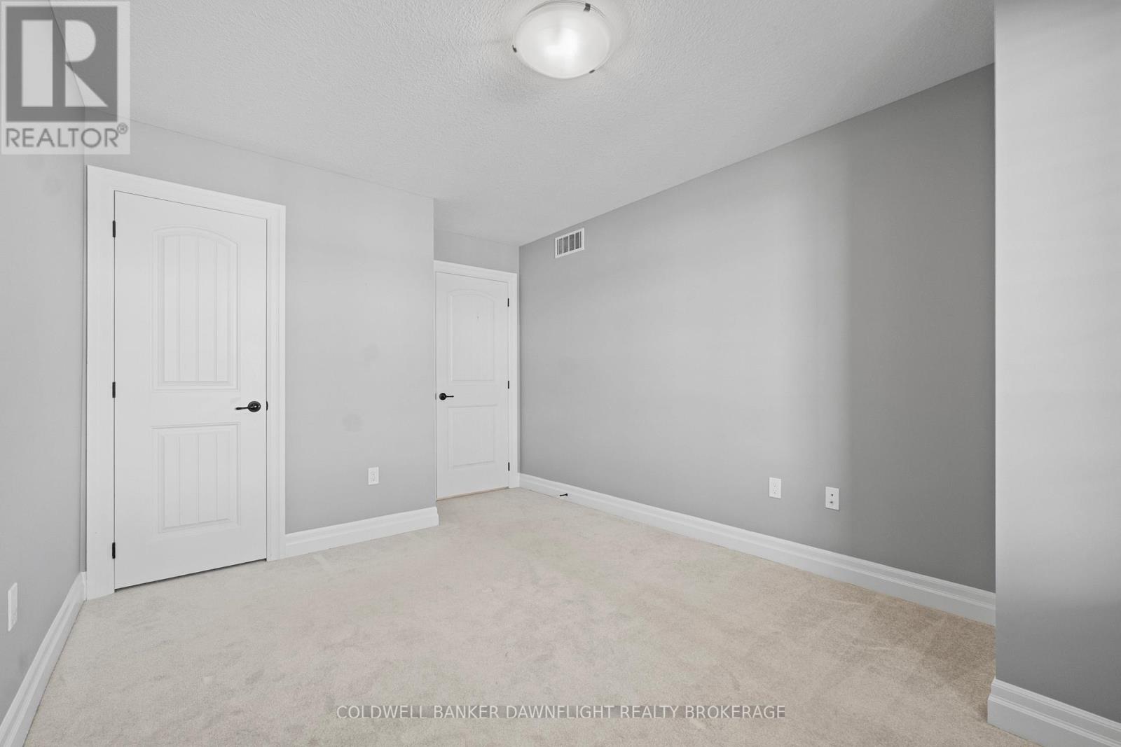 94 Redford Drive, South Huron, Ontario  N0M 1S3 - Photo 17 - X12792896