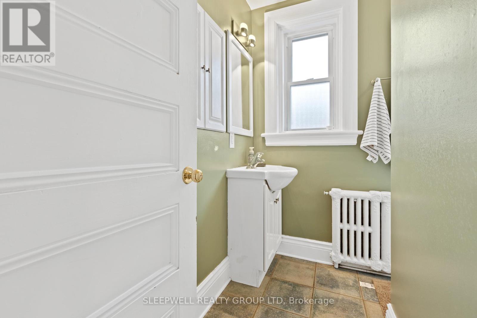 84 Fourth Avenue, Ottawa, Ontario  K1S 2L2 - Photo 16 - X12937508