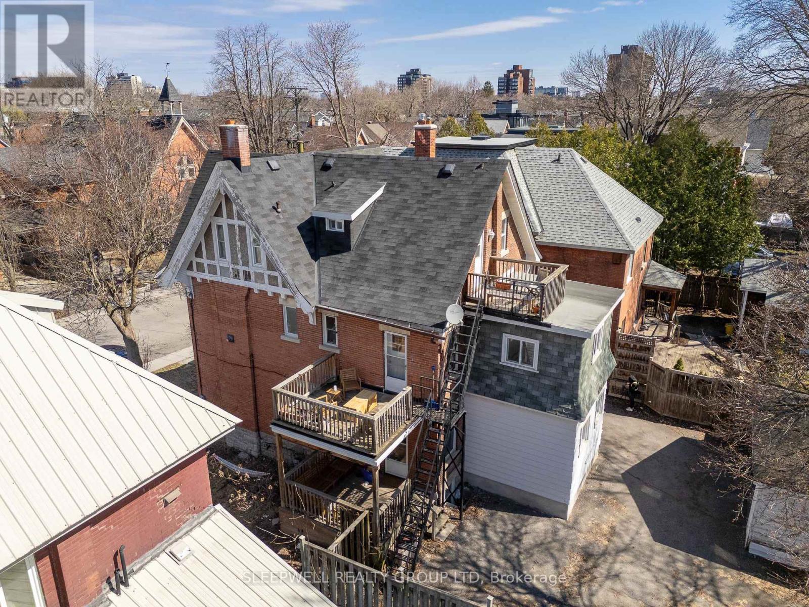 84 Fourth Avenue, Ottawa, Ontario  K1S 2L2 - Photo 5 - X12937508