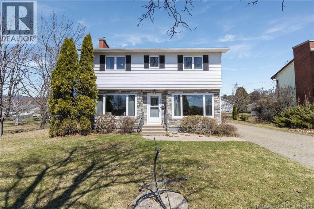 112 Bloor Street, Fredericton, New Brunswick  E3A 2K4 - Photo 2 - NB137720