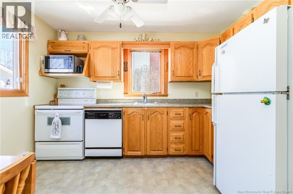 112 Bloor Street, Fredericton, New Brunswick  E3A 2K4 - Photo 8 - NB137720