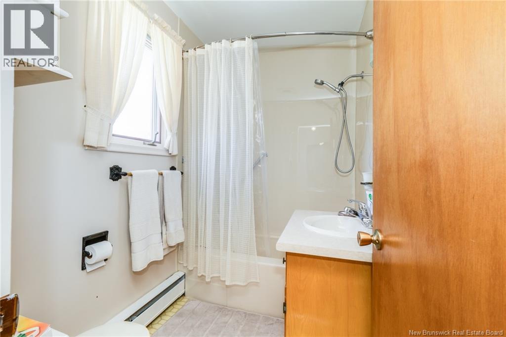 112 Bloor Street, Fredericton, New Brunswick  E3A 2K4 - Photo 31 - NB137720