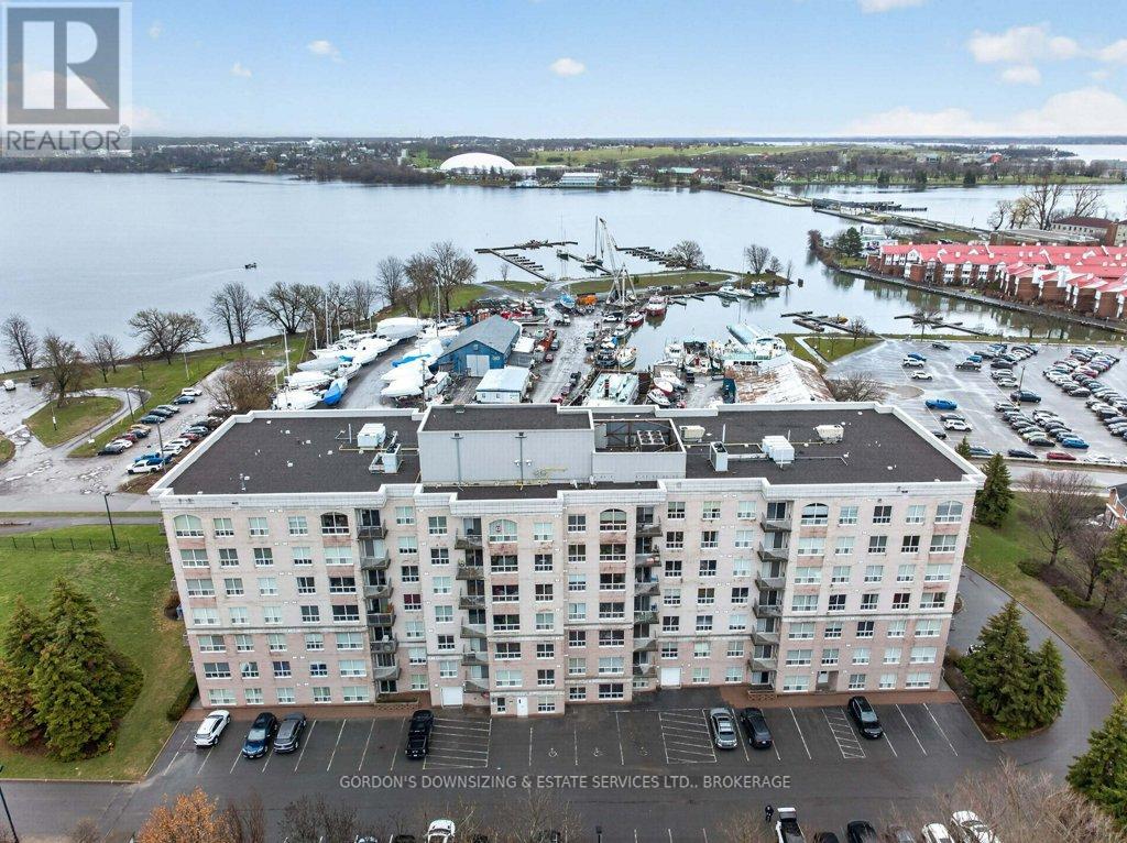 401 - 350 WELLINGTON STREET, Kingston, Ontario