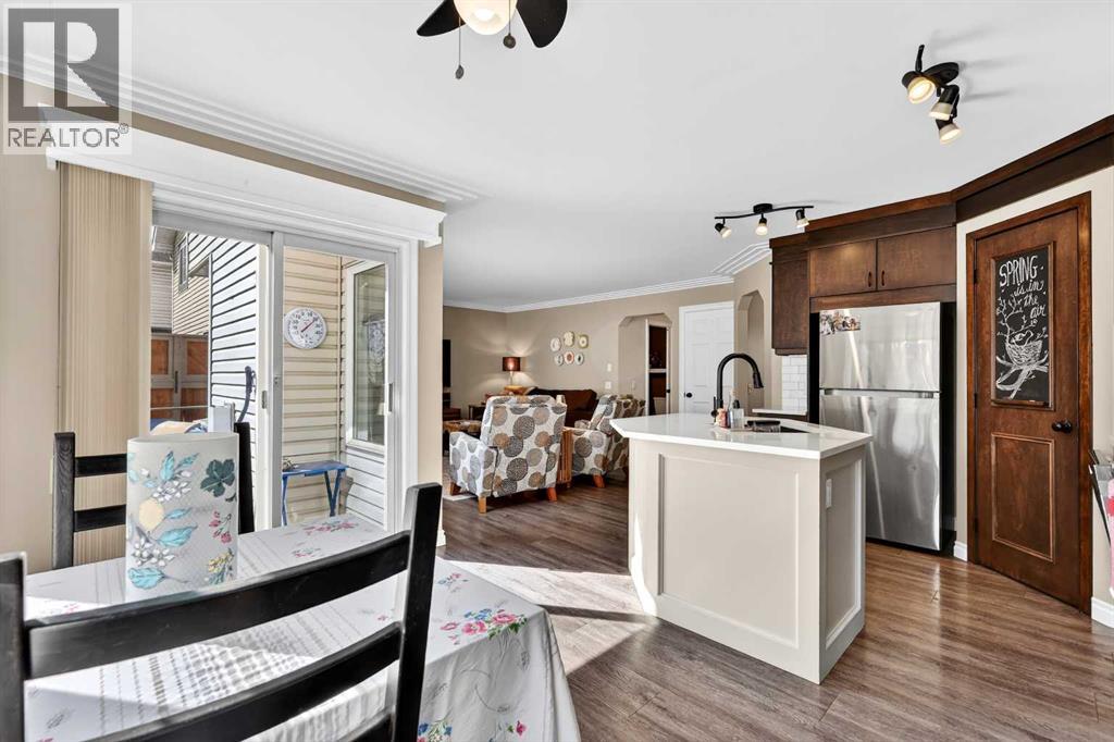 280 Mt Selkirk Close Se, Calgary, Alberta  T2Z 2P7 - Photo 18 - A2300401