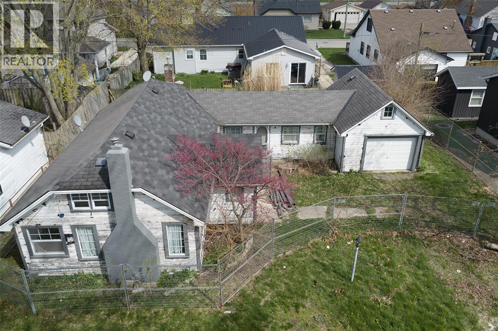 1988 Orchard Avenue, Sarnia photo 4
