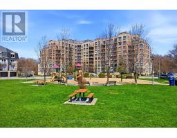 416 - 16 DALLIMORE CIRCLE, Toronto, Ontario