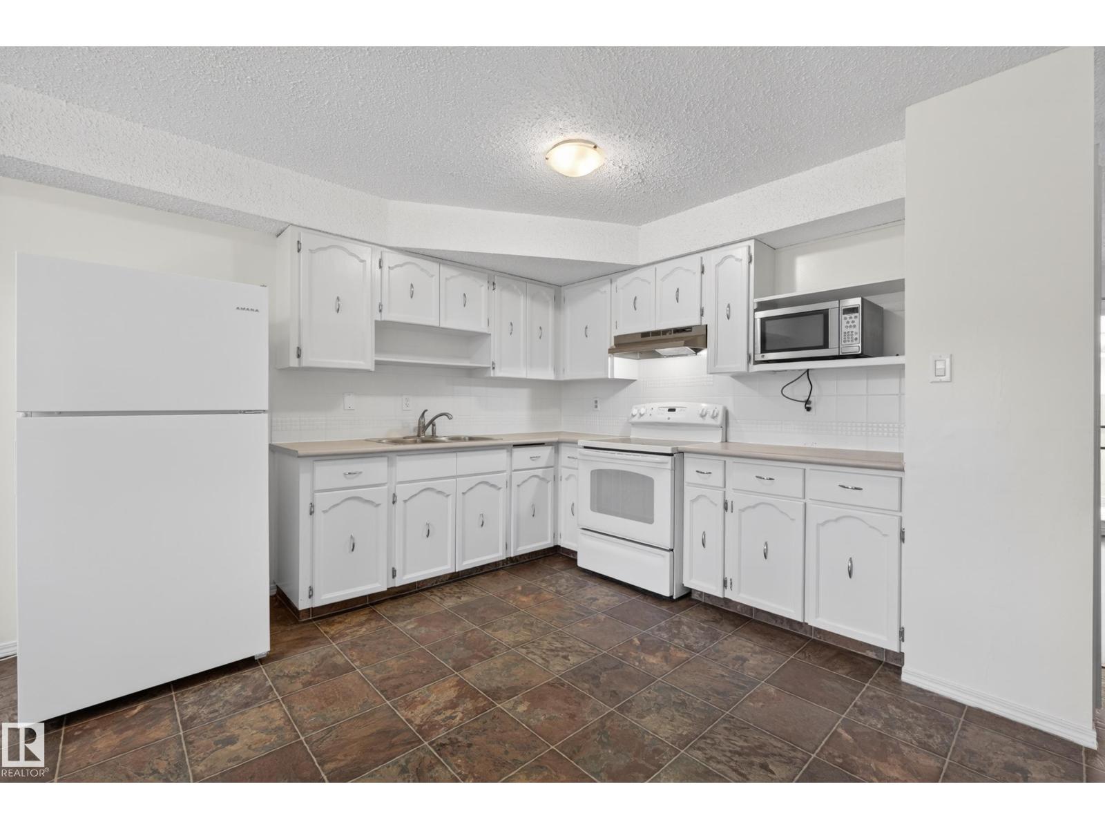 13876 24 St Nw, Edmonton, Alberta  T5Y 1B6 - Photo 15 - E4483690