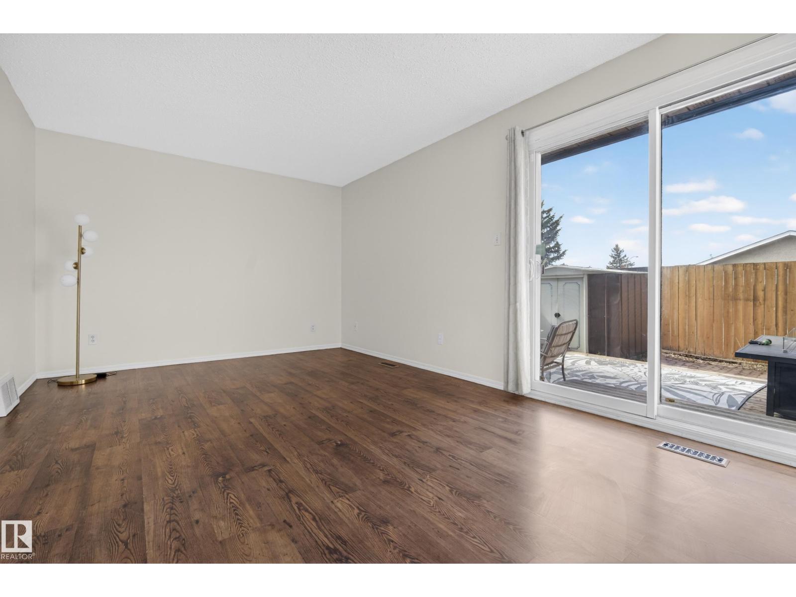 13876 24 St Nw, Edmonton, Alberta  T5Y 1B6 - Photo 20 - E4483690