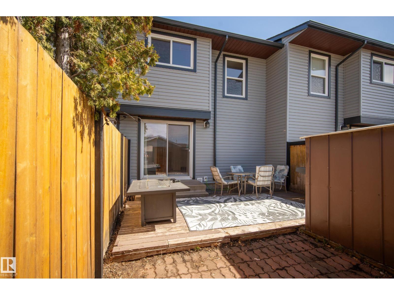 13876 24 St Nw, Edmonton, Alberta  T5Y 1B6 - Photo 4 - E4483690