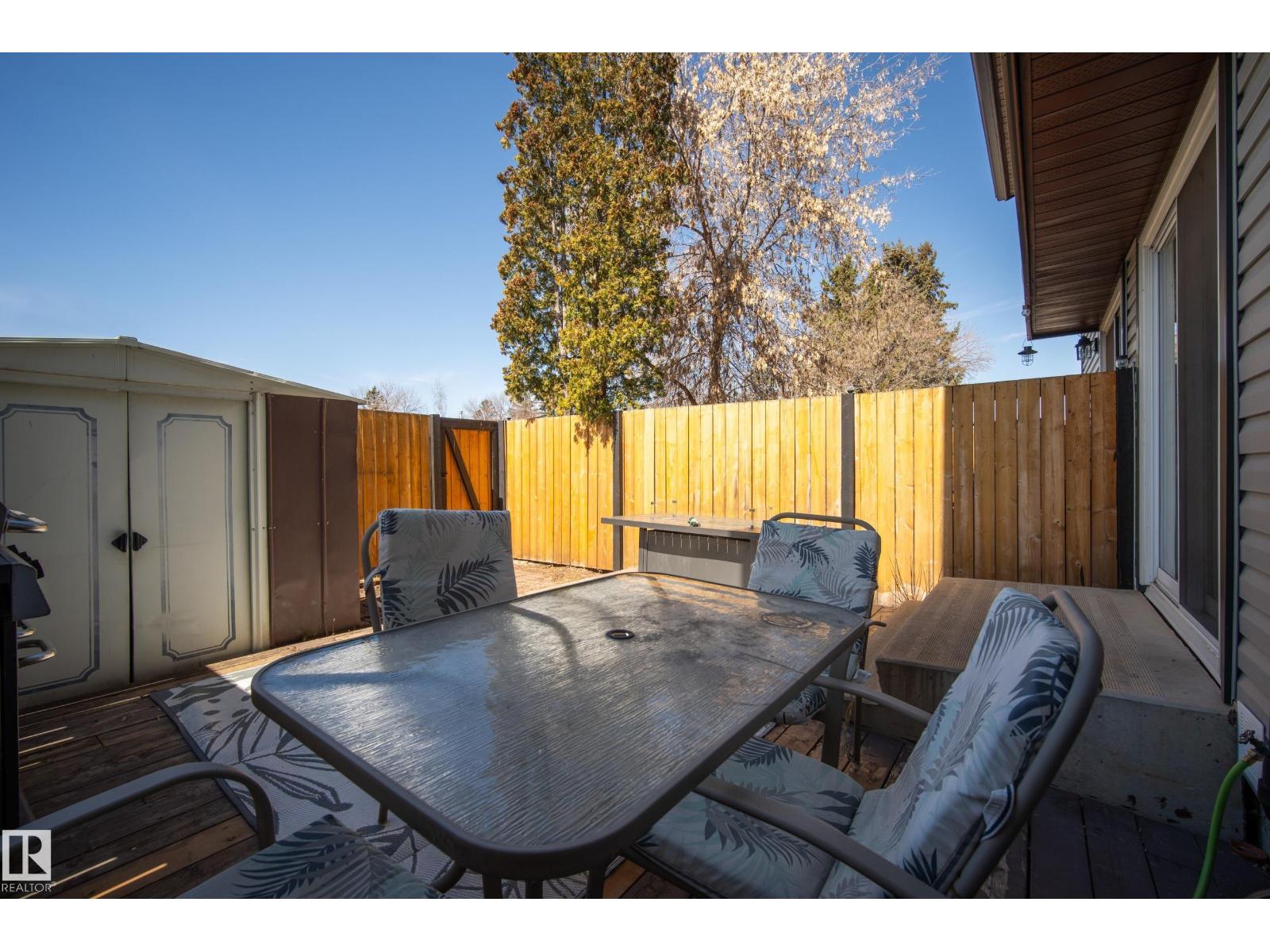 13876 24 St Nw, Edmonton, Alberta  T5Y 1B6 - Photo 7 - E4483690