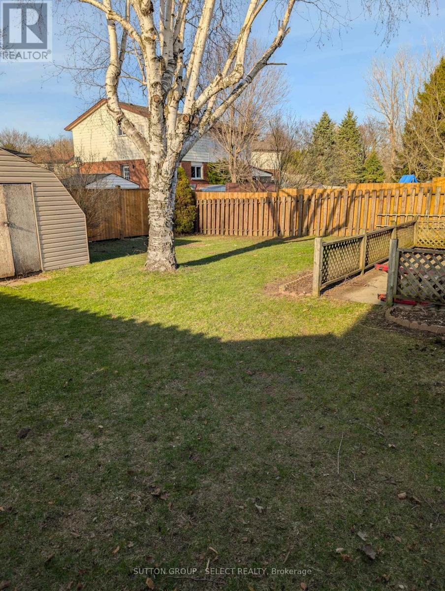 7 Arva Court, Strathroy-Caradoc, Ontario  N7G 3R5 - Photo 3 - X13034126