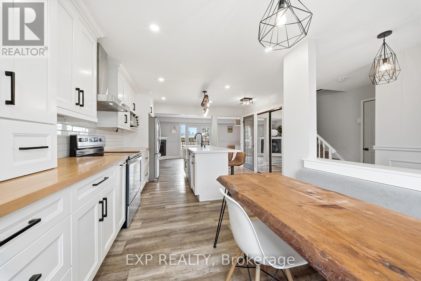 948 Downing Court, Oshawa, Ontario  L1G 7R5 - Photo 10 - E13034244