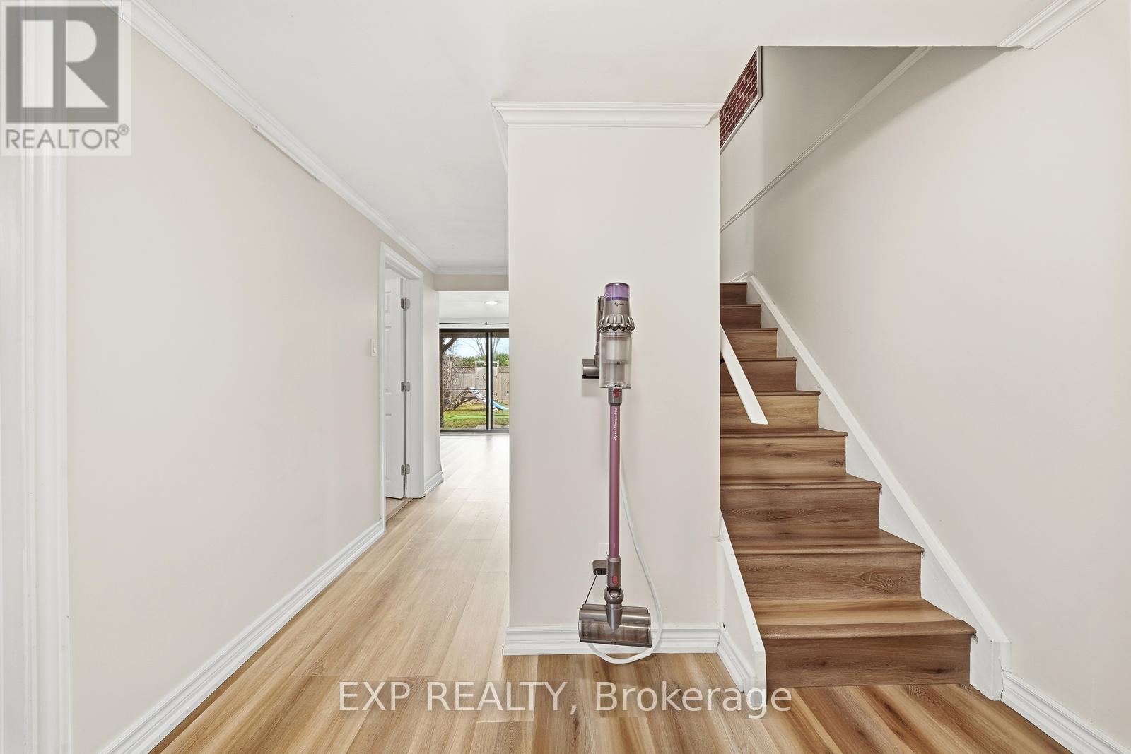 948 Downing Court, Oshawa, Ontario  L1G 7R5 - Photo 21 - E13034244