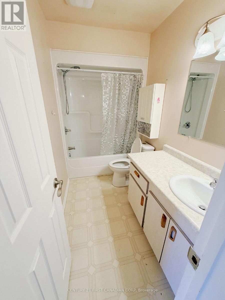 71 - 575 Gainsborough Road, London North, Ontario  N6G 2C5 - Photo 11 - X13034208