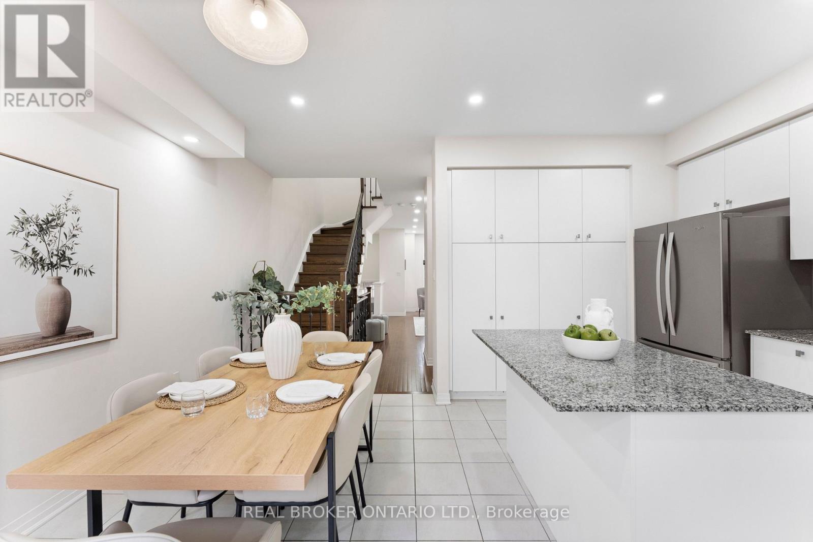 206 London Lane, Ajax, Ontario  L1T 0N5 - Photo 15 - E13004980