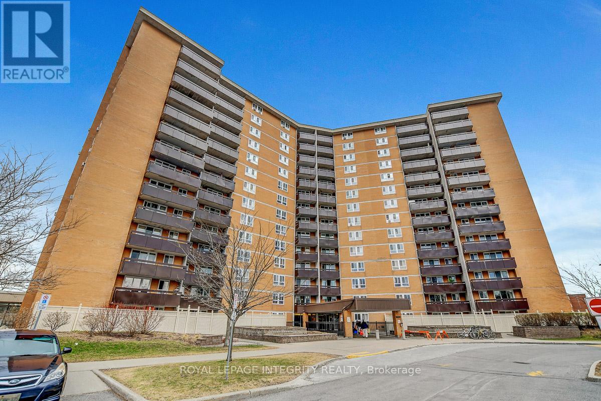 206 - 2000 JASMINE CRESCENT, Ottawa, Ontario