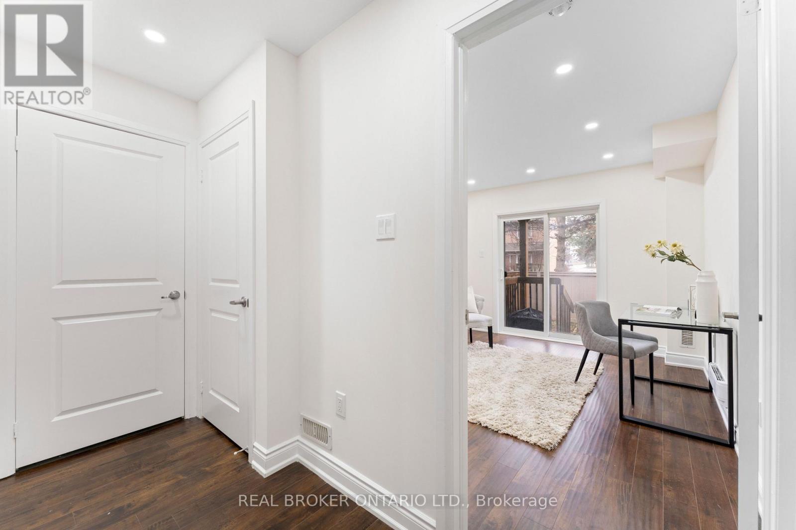 206 London Lane, Ajax, Ontario  L1T 0N5 - Photo 33 - E13004980