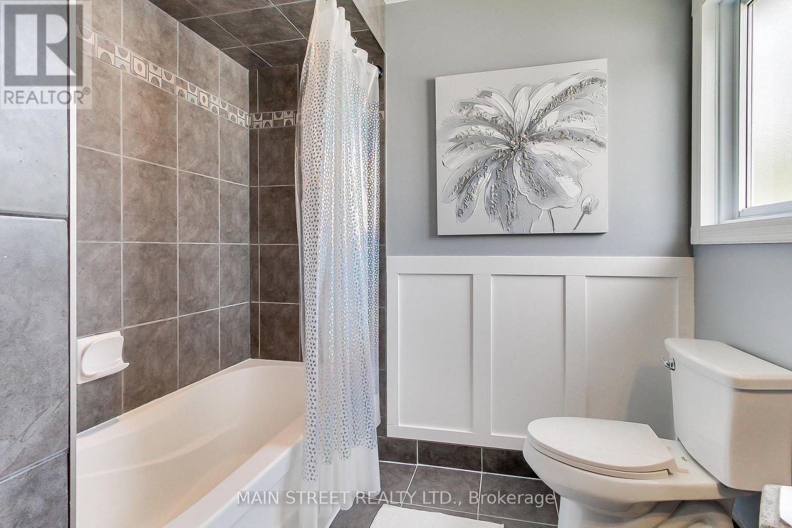 124 Lee Avenue, Bradford West Gwillimbury, Ontario  L3Z 1A9 - Photo 21 - N12687798