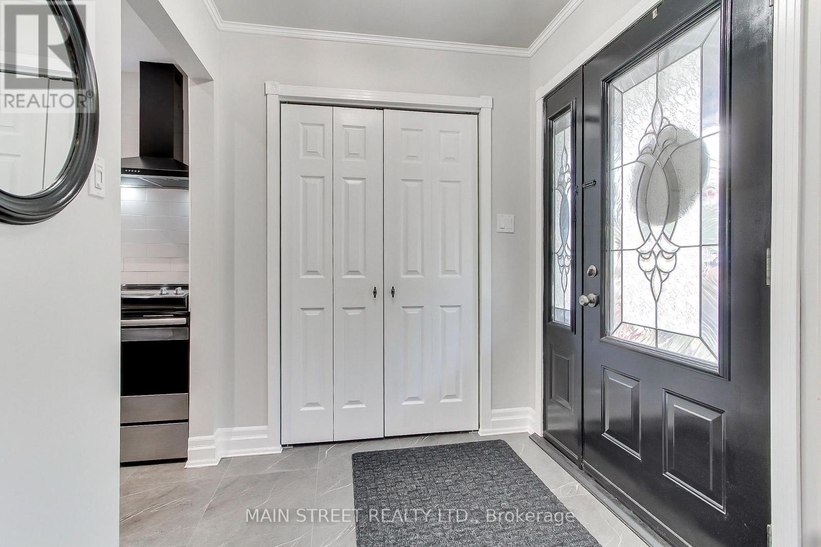 124 Lee Avenue, Bradford West Gwillimbury, Ontario  L3Z 1A9 - Photo 6 - N12687798