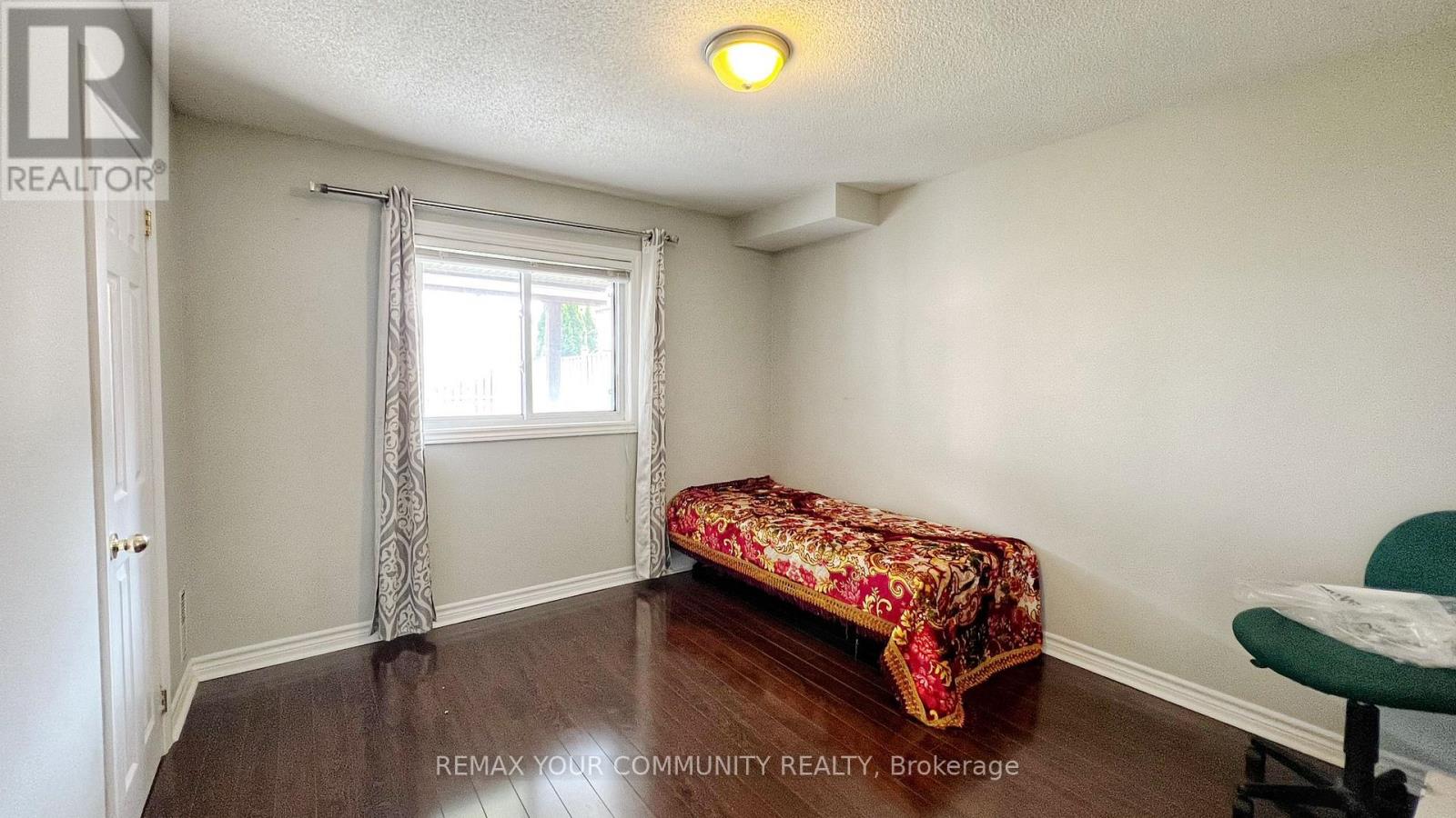 Lower - 6 Veseli Court, Bradford West Gwillimbury, Ontario  L3Z 3C3 - Photo 10 - N13034092