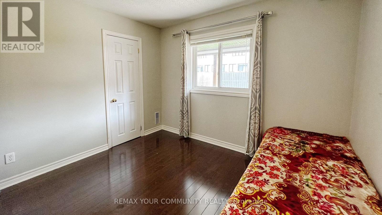 Lower - 6 Veseli Court, Bradford West Gwillimbury, Ontario  L3Z 3C3 - Photo 12 - N13034092