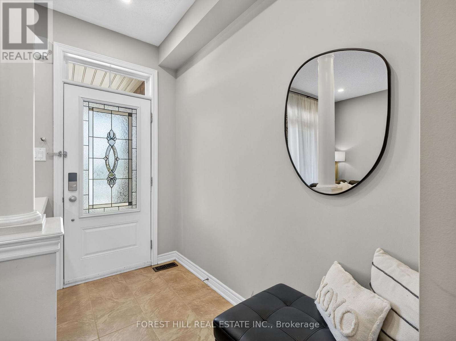 41 Pavlova Crescent, Richmond Hill, Ontario  L4E 0V8 - Photo 4 - N13034228