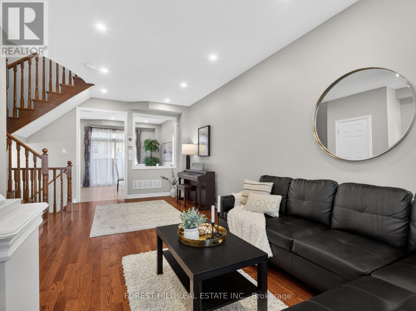 41 Pavlova Crescent, Richmond Hill, Ontario  L4E 0V8 - Photo 5 - N13034228