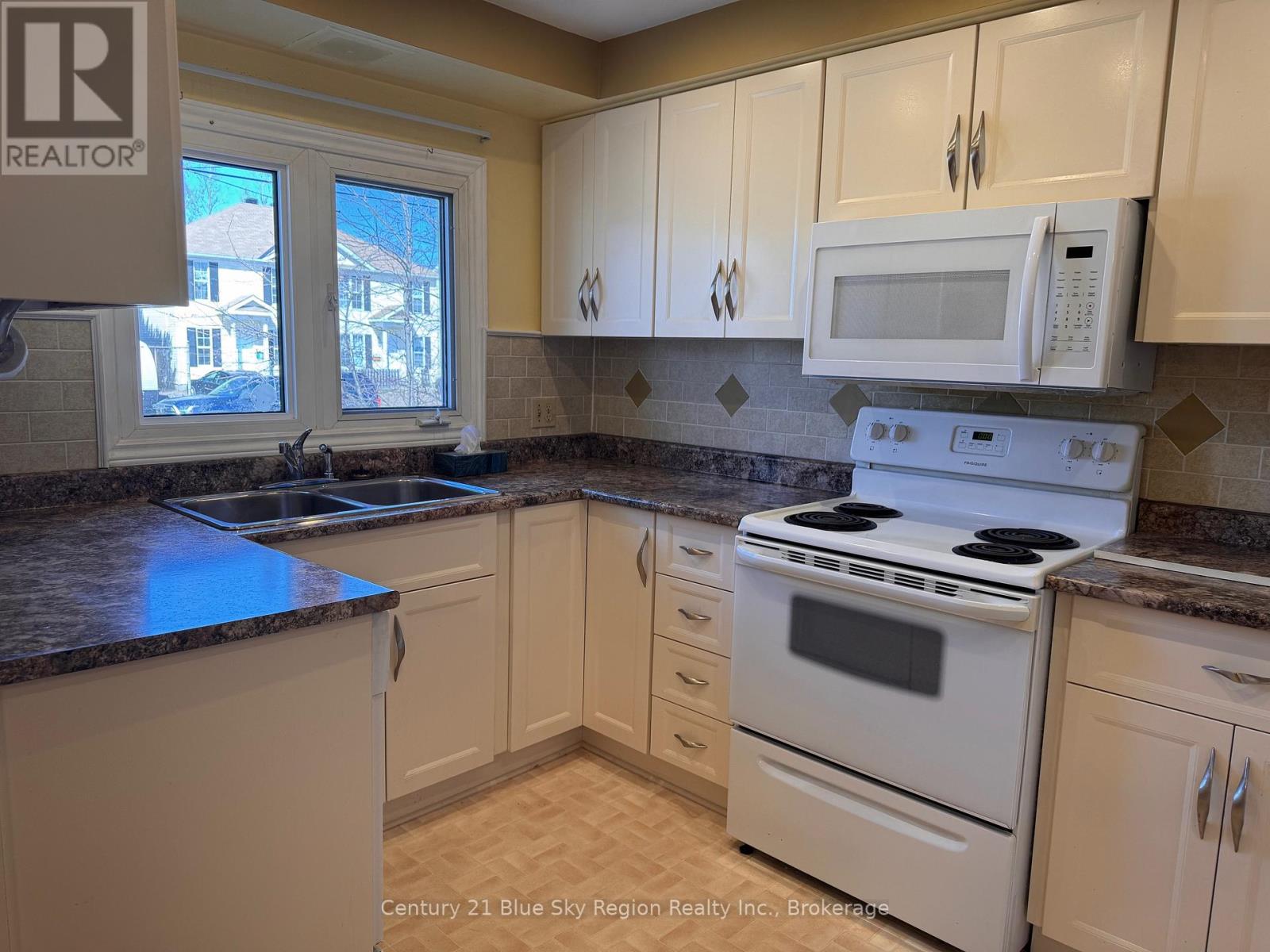918 Douglas Street, North Bay, Ontario  P1B 5P6 - Photo 11 - X13034110