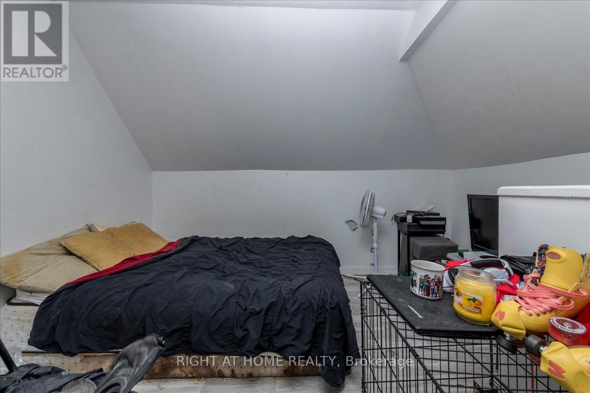 29 Peel Street, Barrie, Ontario  L4M 3K9 - Photo 19 - S13034188