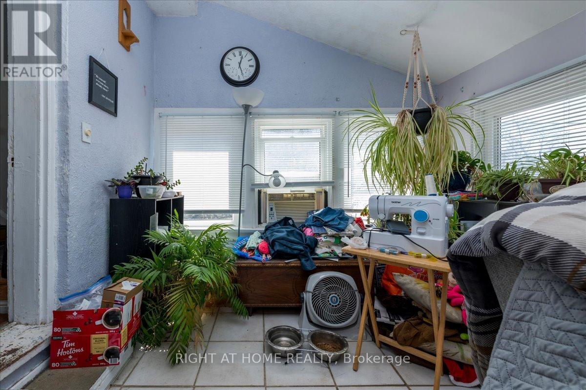 29 Peel Street, Barrie, Ontario  L4M 3K9 - Photo 23 - S13034188