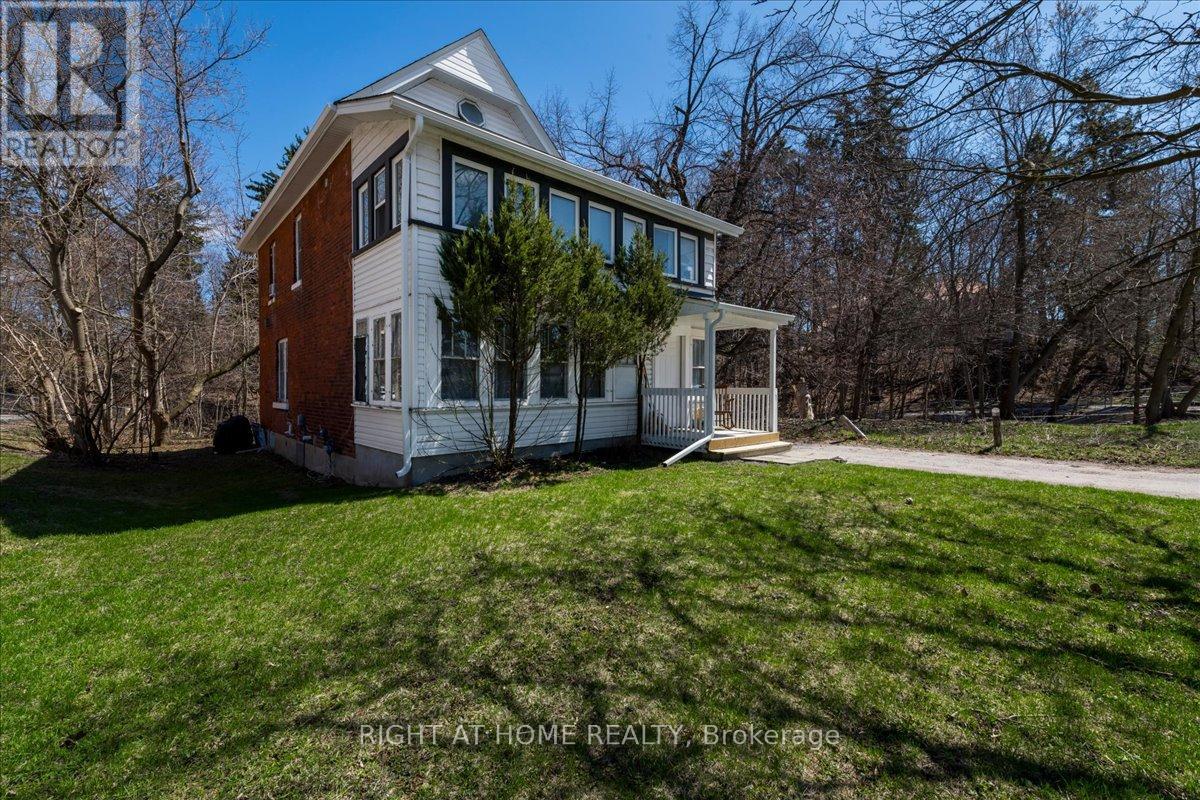 29 Peel Street, Barrie, Ontario  L4M 3K9 - Photo 31 - S13034188