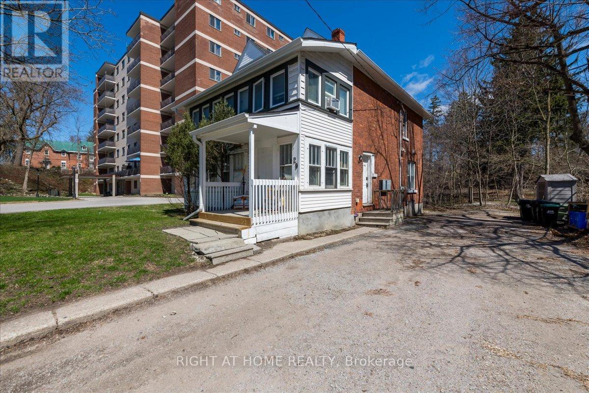 29 Peel Street, Barrie, Ontario  L4M 3K9 - Photo 32 - S13034188