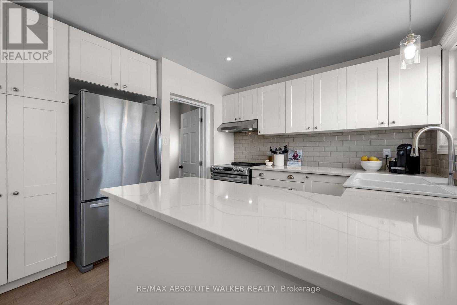 2052 Valley Drive, Ottawa, Ontario  K1G 2P4 - Photo 9 - X13030710