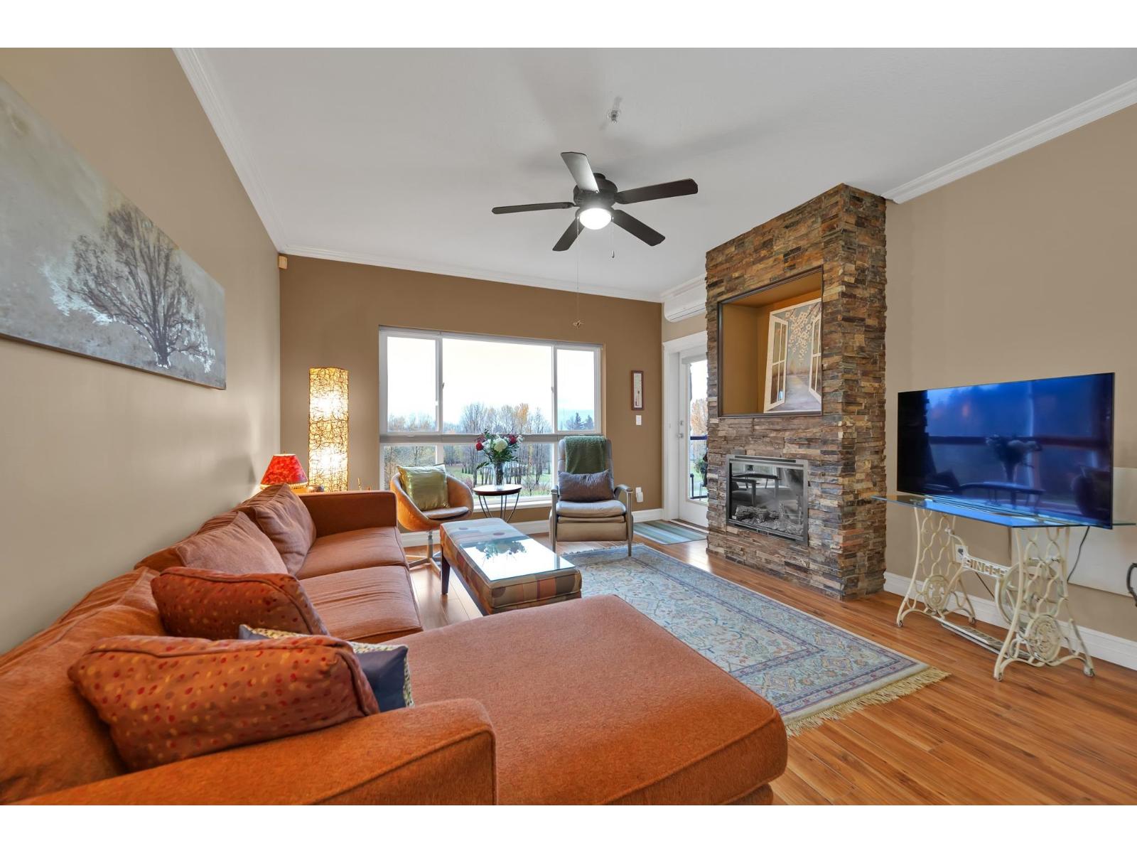 205 33755 7 Avenue, Mission, British Columbia  V2V 0A4 - Photo 12 - R3112571