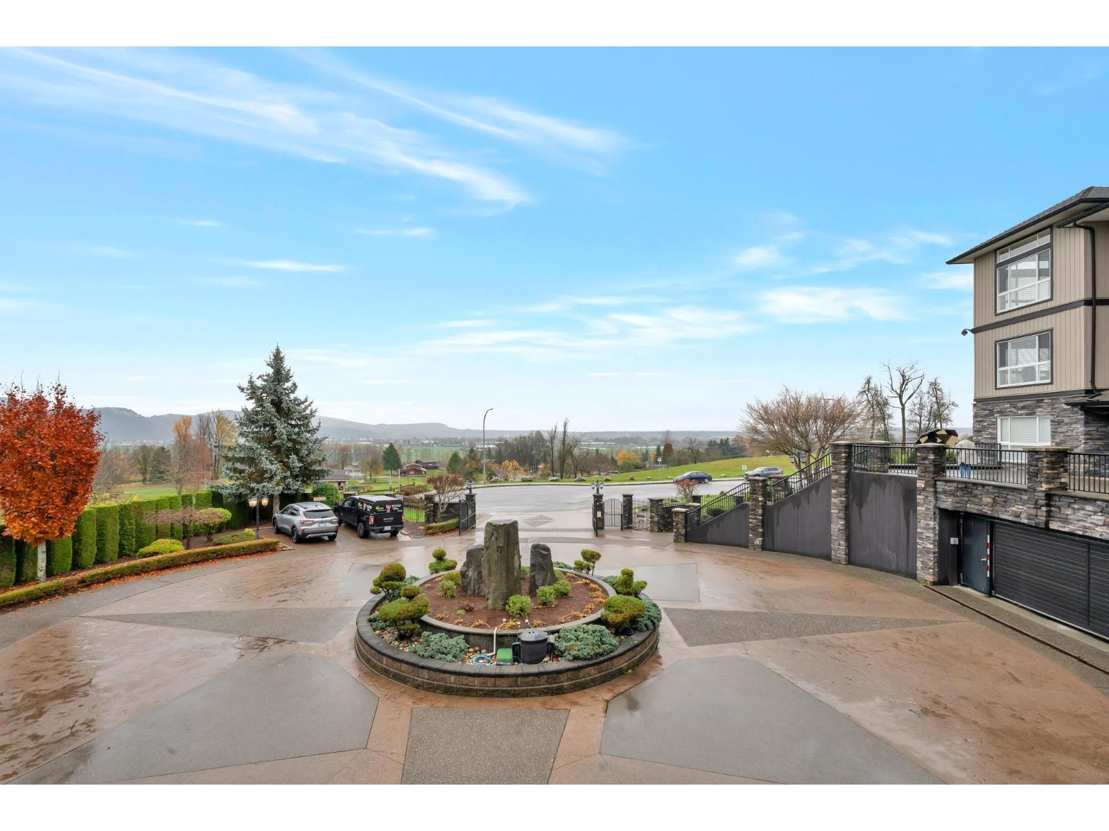 205 33755 7 Avenue, Mission, British Columbia  V2V 0A4 - Photo 35 - R3112571