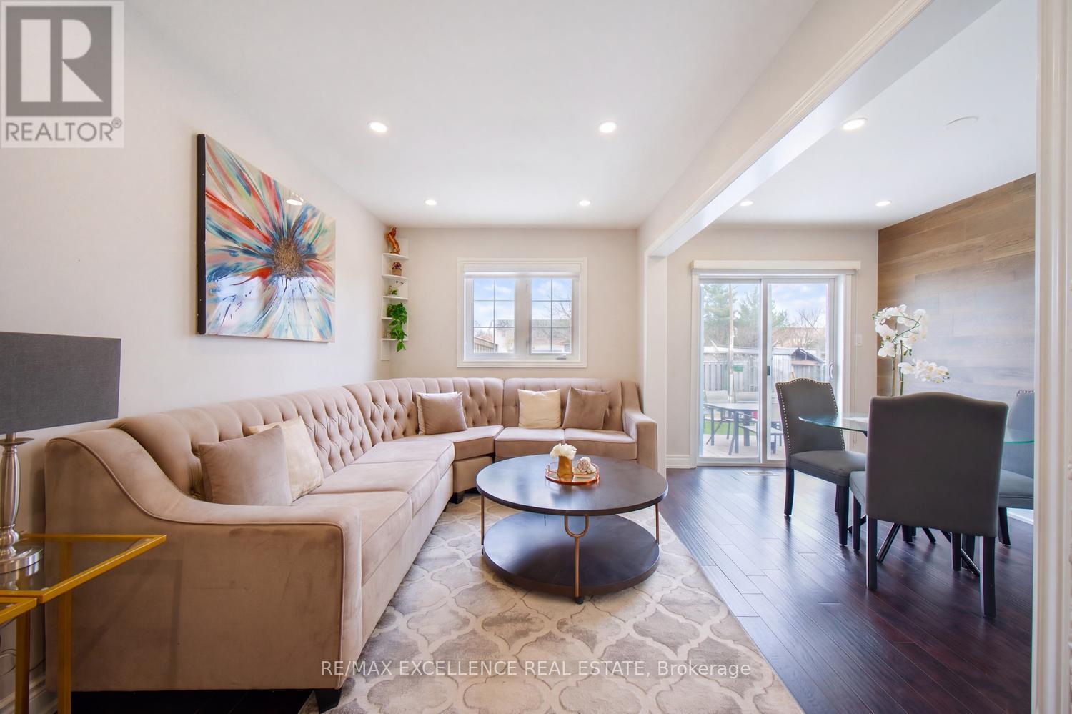 18 Manett Crescent, Brampton, Ontario  L6X 4X4 - Photo 10 - W13034062