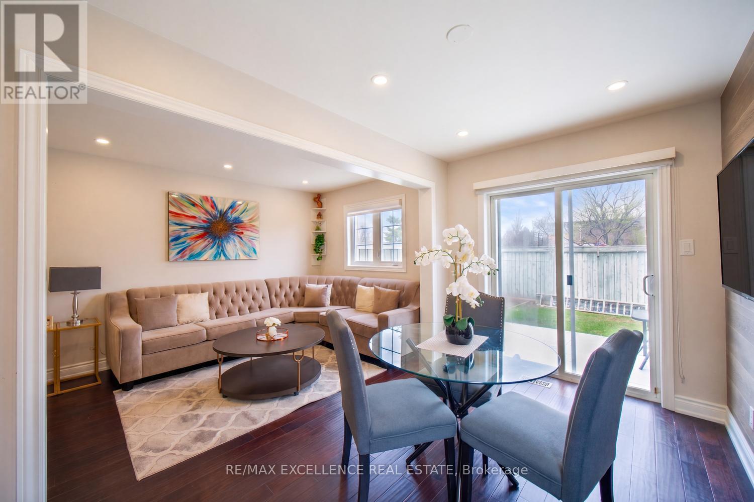 18 Manett Crescent, Brampton, Ontario  L6X 4X4 - Photo 11 - W13034062