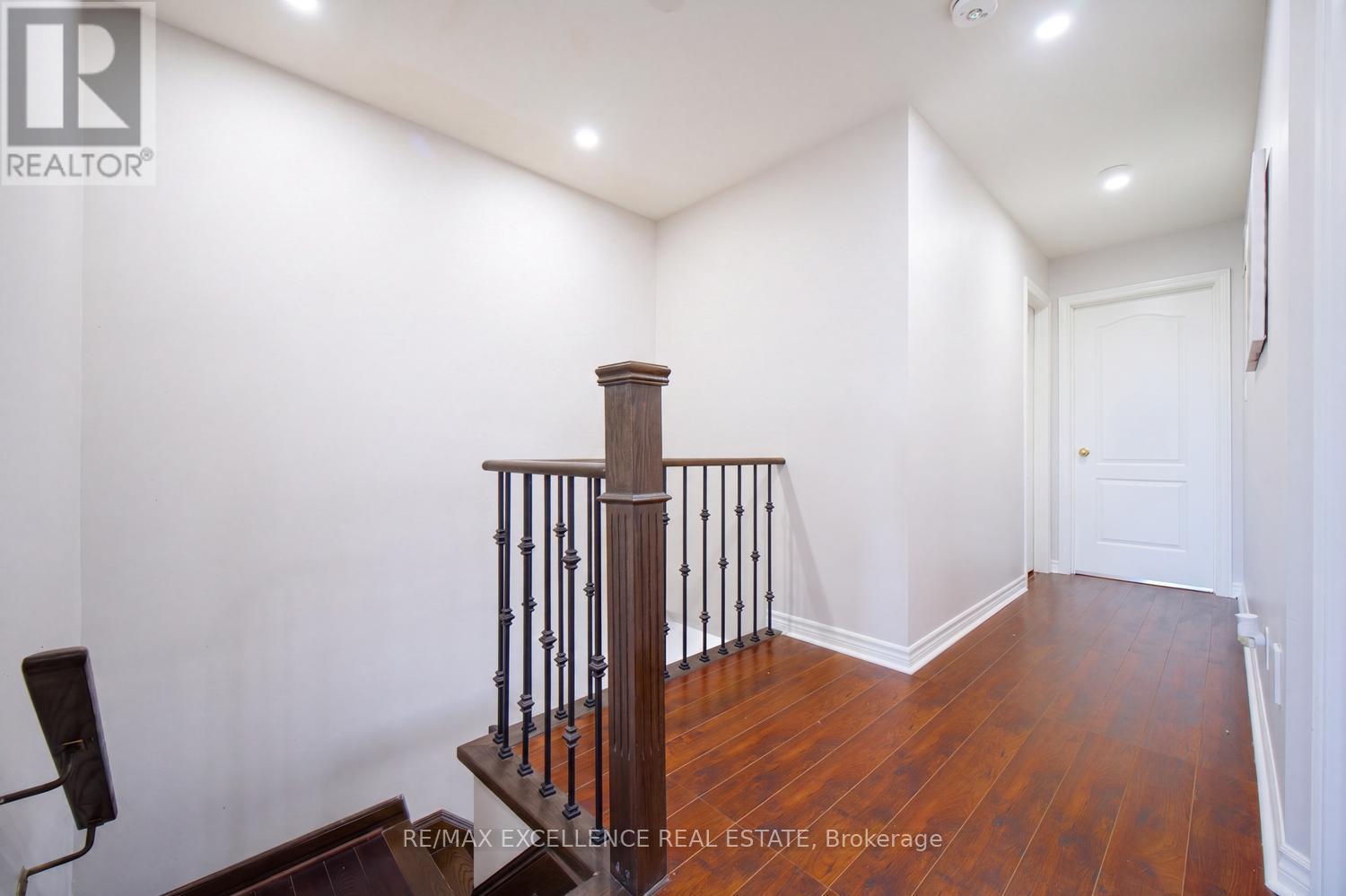 18 Manett Crescent, Brampton, Ontario  L6X 4X4 - Photo 17 - W13034062