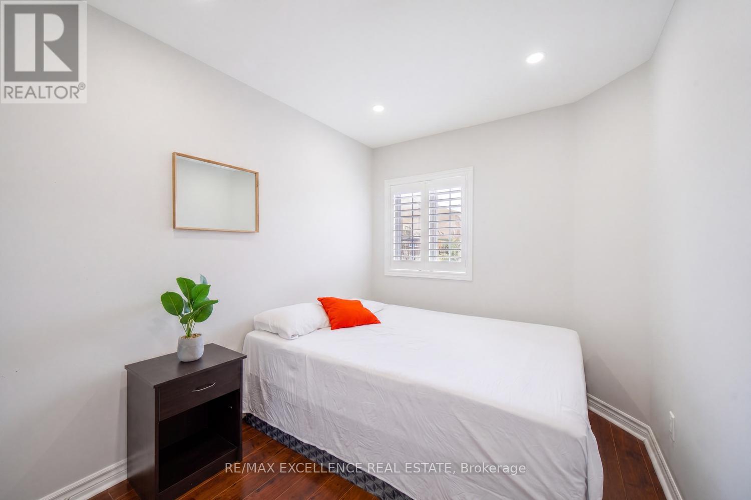 18 Manett Crescent, Brampton, Ontario  L6X 4X4 - Photo 24 - W13034062