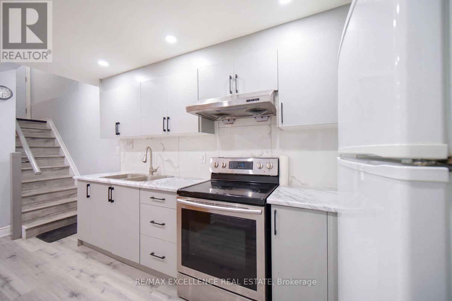 18 Manett Crescent, Brampton, Ontario  L6X 4X4 - Photo 28 - W13034062