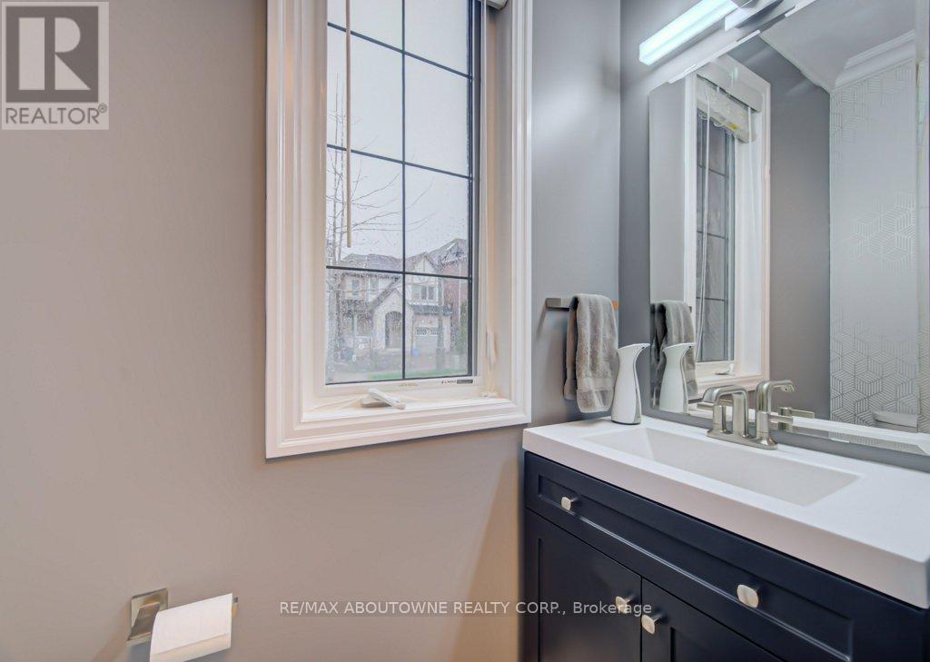 178 Cherryhurst Road, Oakville, Ontario  L6M 0W1 - Photo 16 - W13034088