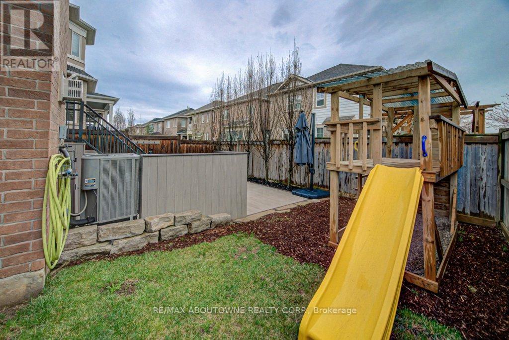 178 Cherryhurst Road, Oakville, Ontario  L6M 0W1 - Photo 36 - W13034088