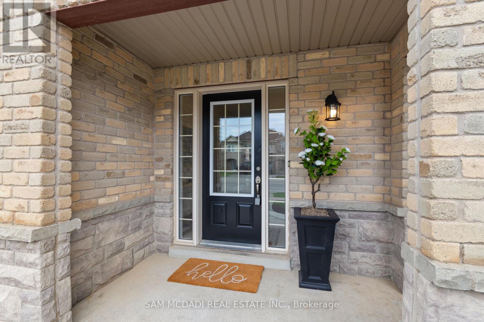 4235 Thomas Alton Boulevard, Burlington, Ontario  L7M 0N1 - Photo 2 - W13034142