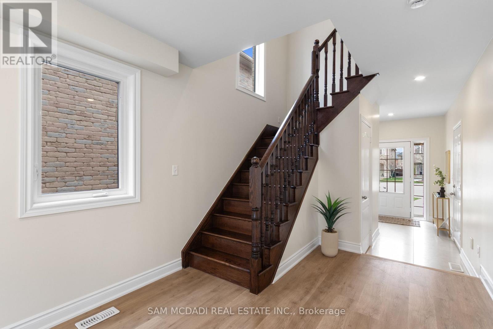 4235 Thomas Alton Boulevard, Burlington, Ontario  L7M 0N1 - Photo 5 - W13034142